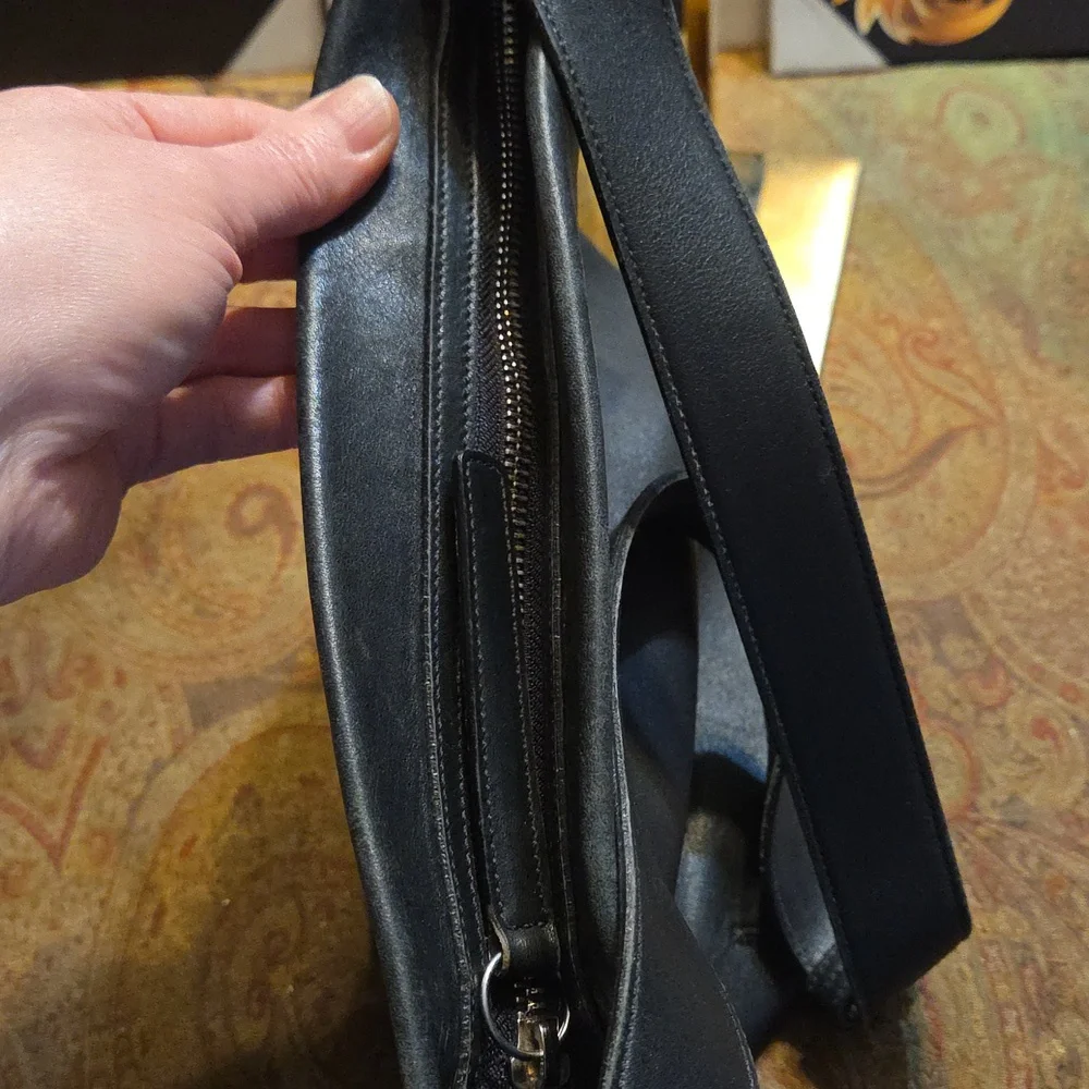 Coach Vintage Soho Legacy 9186 2001 Black Leather Bucket Bag $390 Retail GUC - Picture 15 of 16